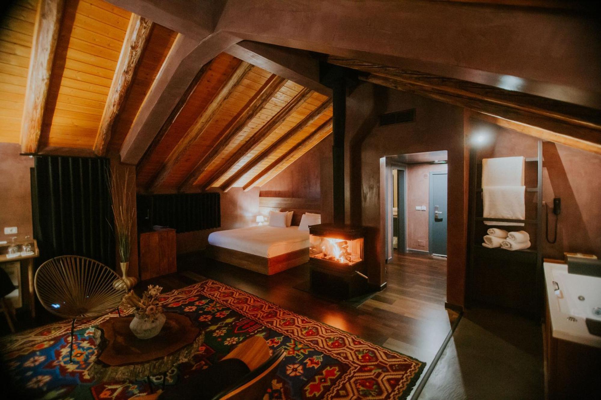 Dim'S Hotel & Restaurant Korce Eksteriør bilde